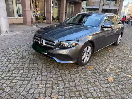 Mercedes-Benz Classe E E 220 AMG Line 4Matic