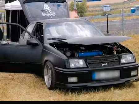 Opel Kadett GSI