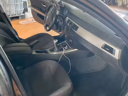 BMW Série 3 318i 2.0 143
