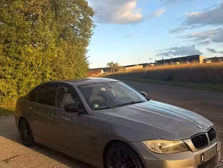 BMW Série 3 318d 2.0 143