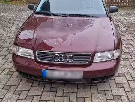 Audi A4 1.6 101