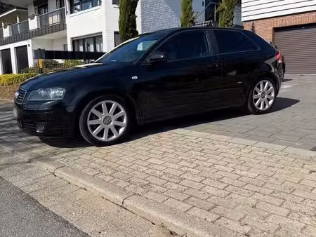 Audi A3 2.0 FSI 150 S line