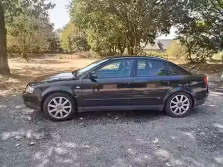 Audi A4 1.9 TDI 130 S line