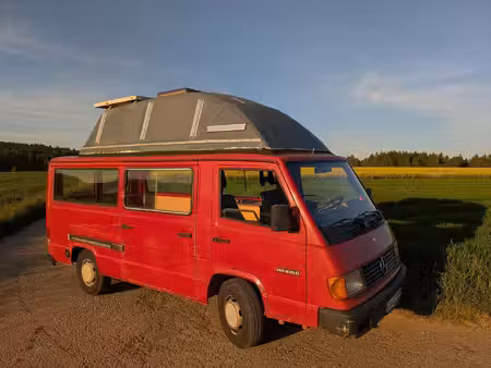 Mercedes-Benz MB100 2.4 72