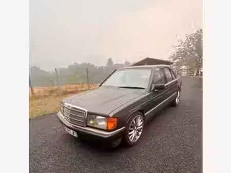 Mercedes-Benz 190 