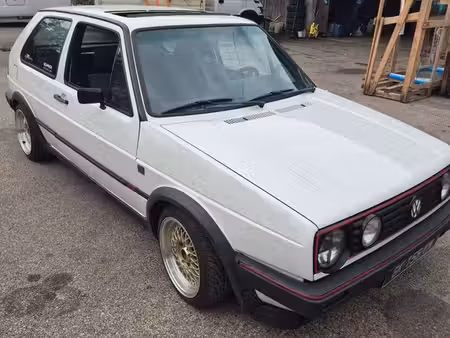 Volkswagen Golf GTI