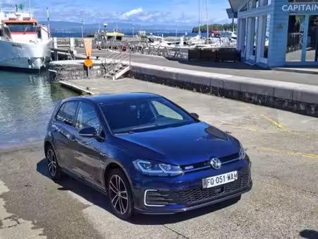Volkswagen Golf GTE 1.4 245