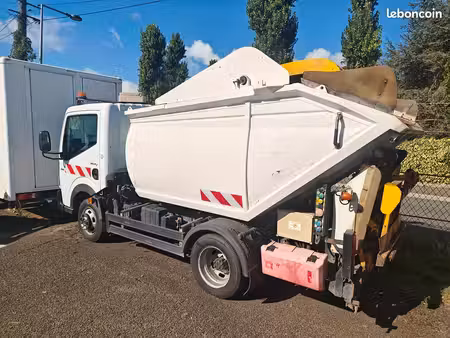 Renault Maxity 