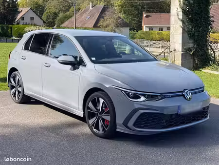 Volkswagen Golf GTE 1.4 245