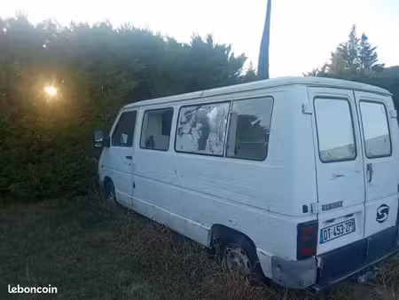 Renault Trafic 2.1 65