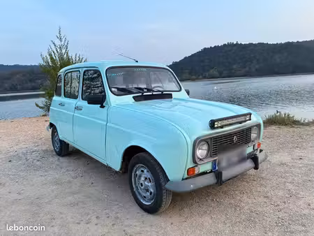 Renault R4 4L