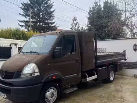 Renault Mascott V6 3.0 131