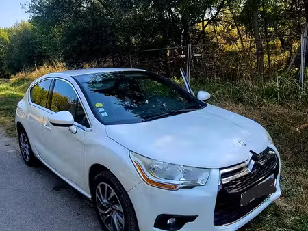 DS 4 