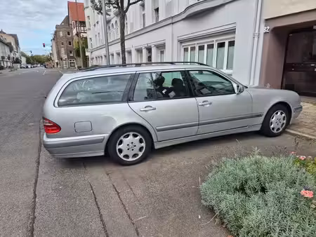 Mercedes-Benz Classe E E 200 Classic