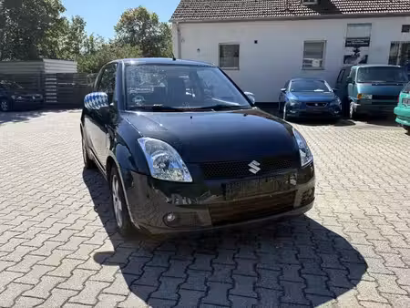 Suzuki Swift 1.5 75