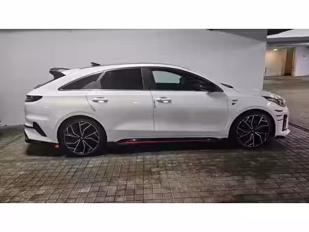 Kia Ceed 1.6 T GDi 204