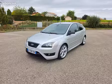 Ford Focus ST 2.5 225