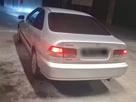 Honda Civic 1.6 125