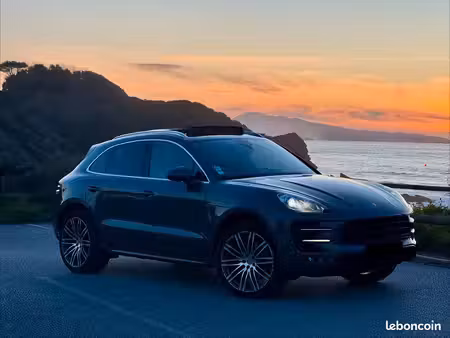 Porsche Macan Turbo V6 3.6 400 4x4