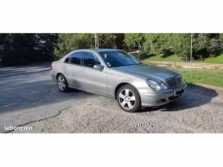 Mercedes-Benz Classe E E 220 2.1 150
