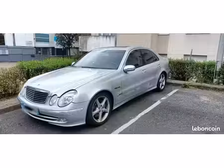 Mercedes-Benz Classe E E 400