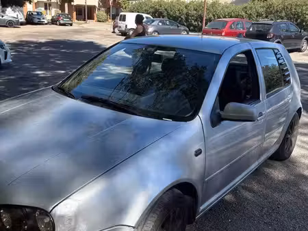 Volkswagen Golf 1.6 TDI 105