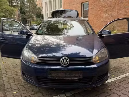 Volkswagen Golf 1.2 TSI 105 Confortline