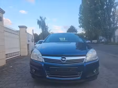 Opel Astra 1.6 105 Edition