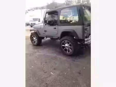 Jeep Wrangler 2.5 Laredo