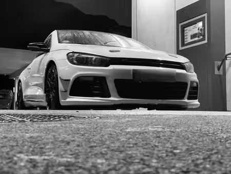 Volkswagen Scirocco R 2.0 TSI 265