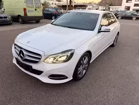 Mercedes-Benz Classe E E 200 2.0 184 Avantgarde
