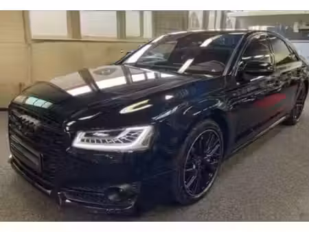 Audi A8 V8 4.0 TFSI 435 quattro