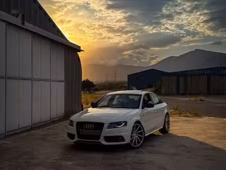 Audi A4 S4 V6 3.0 TFSI 333 quattro