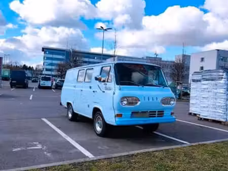 Ford Econoline 