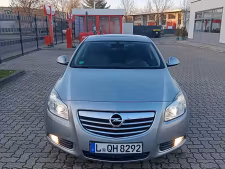 Opel Insignia 2.0 T 220 Design Edition