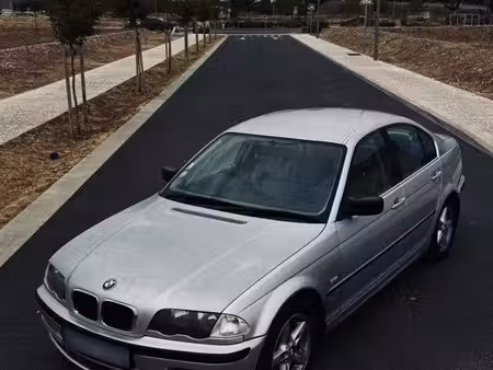 BMW Série 3 325i 2.5 192