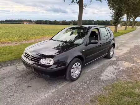 Volkswagen Golf 1.4 75 L