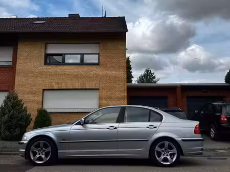 BMW Série 3 323i 2.5 170