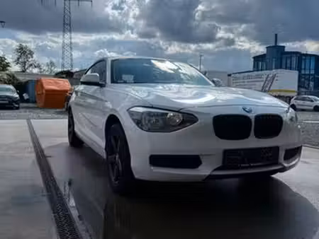 BMW Série 1 114i 1.6 102