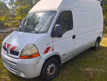Renault Master 2.5 dCi 100