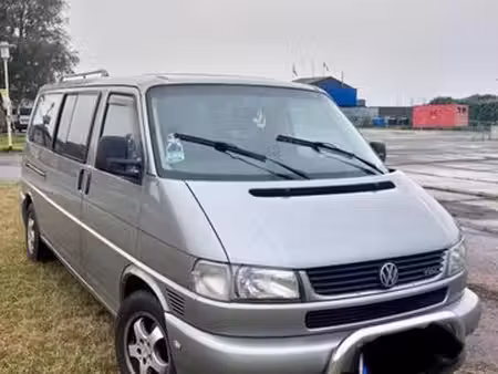 Volkswagen Transporter T4 Long 2.5 TDI 102