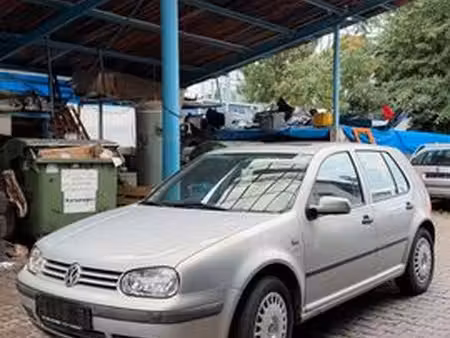 Volkswagen Golf 1.4 75