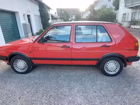 Volkswagen Golf 