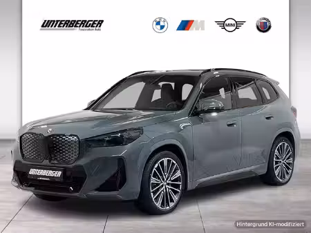 BMW iX1 