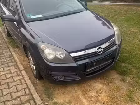Opel Astra 1.6 105
