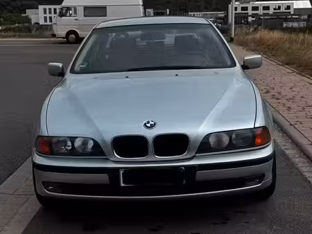 BMW Série 5 528i 2.8 193