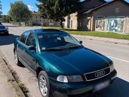 Audi A4 1.6 101