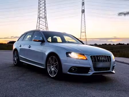 Audi A4 S4 V6 3.0 TFSI 333 quattro