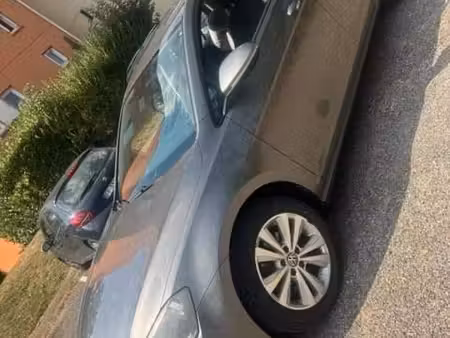 Volkswagen Golf 1.6 TDI 105