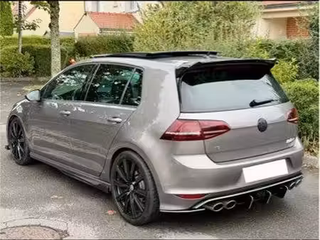 Volkswagen Golf R 2.0 TSI 300 4Motion